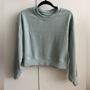 lululemon Softstreme Perfectly Oversized Cropped Crew size 4